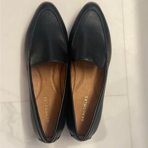AEROSOLES Women's Classic Black Loafers